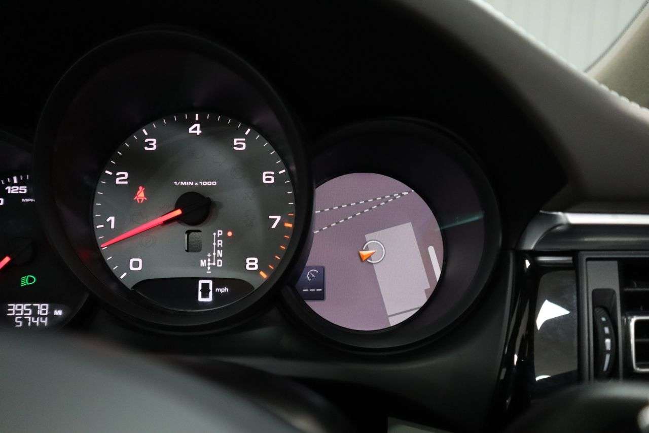 2019 PORSCHE MACAN 2019 PORSCHE MACAN