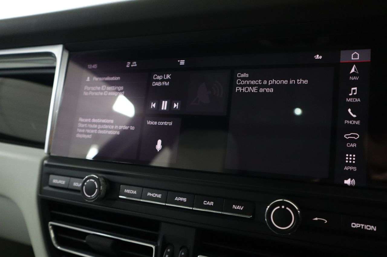 2019 PORSCHE MACAN 2019 PORSCHE MACAN