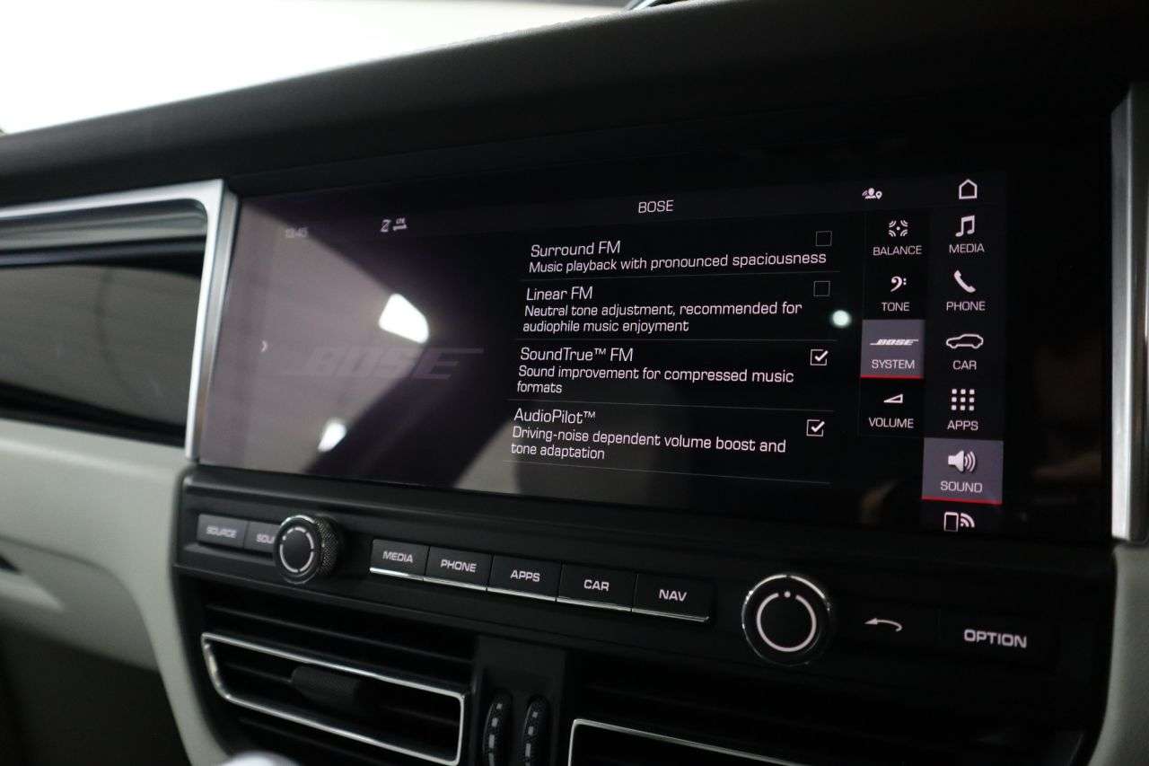 2019 PORSCHE MACAN 2019 PORSCHE MACAN