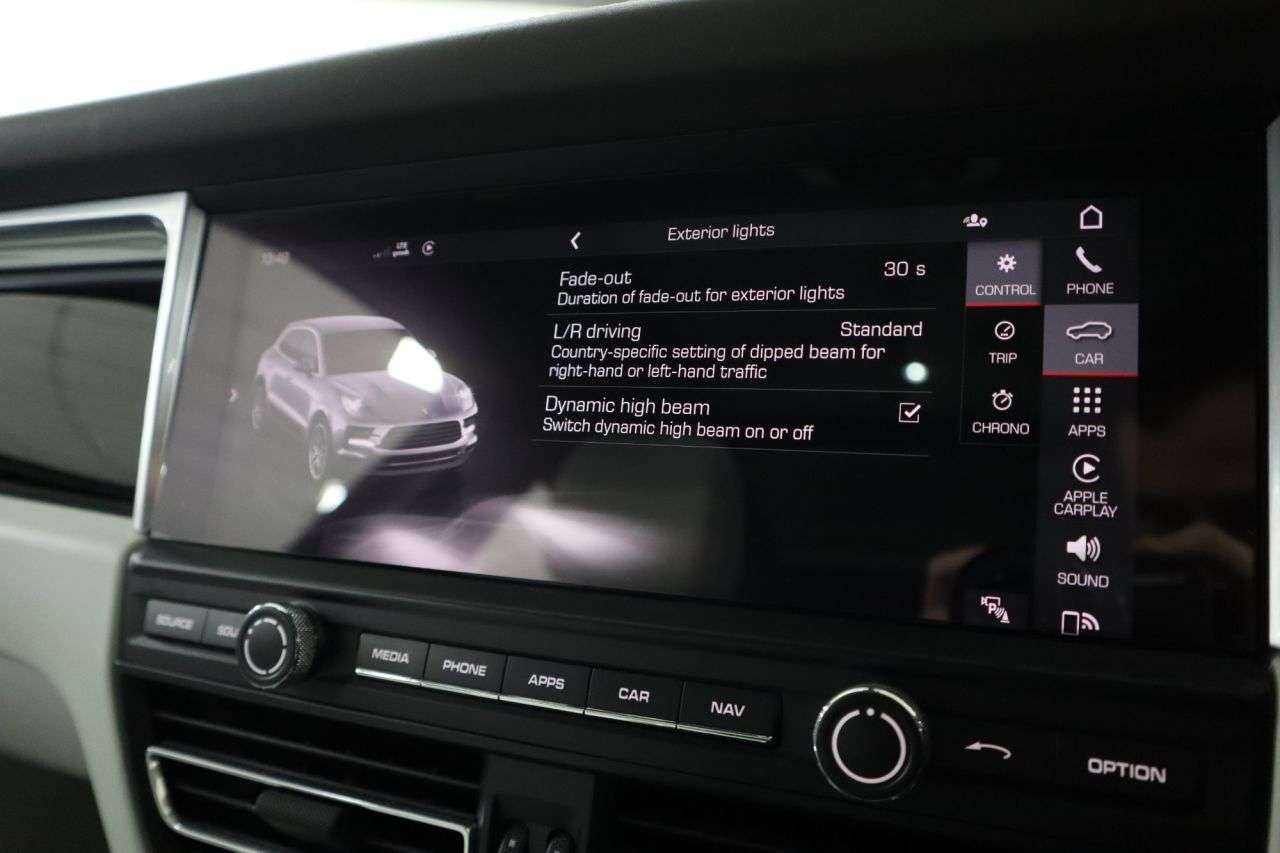 2019 PORSCHE MACAN 2019 PORSCHE MACAN