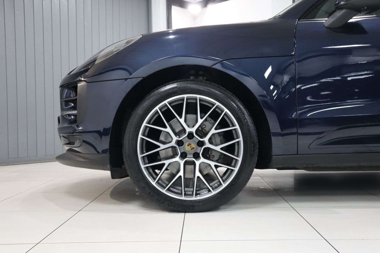 2019 PORSCHE MACAN 2019 PORSCHE MACAN
