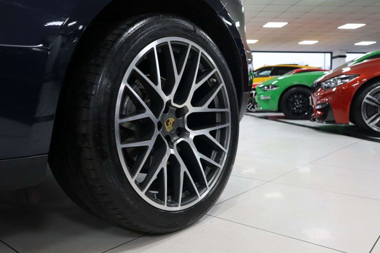 2019 PORSCHE MACAN 2019 PORSCHE MACAN