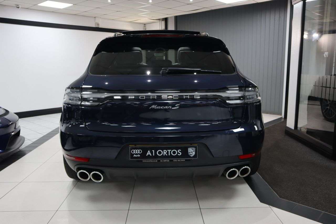 2019 PORSCHE MACAN 2019 PORSCHE MACAN