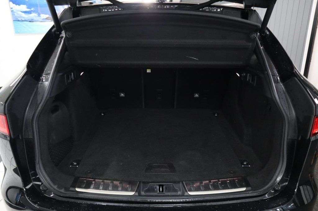 2019 JAGUAR F-PACE 2019 JAGUAR F-PACE