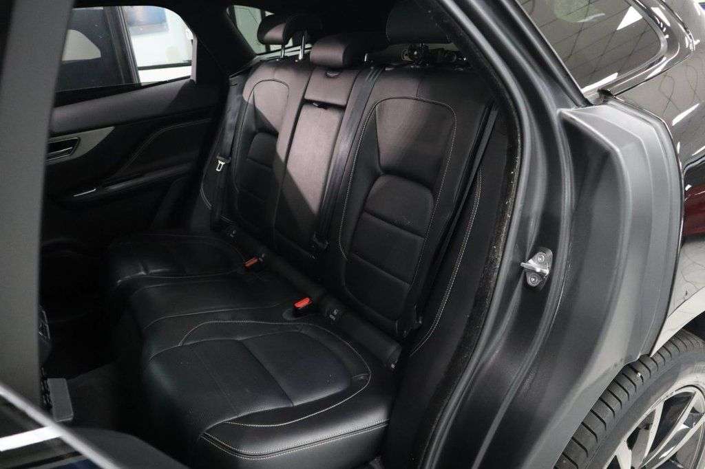 2019 JAGUAR F-PACE 2019 JAGUAR F-PACE