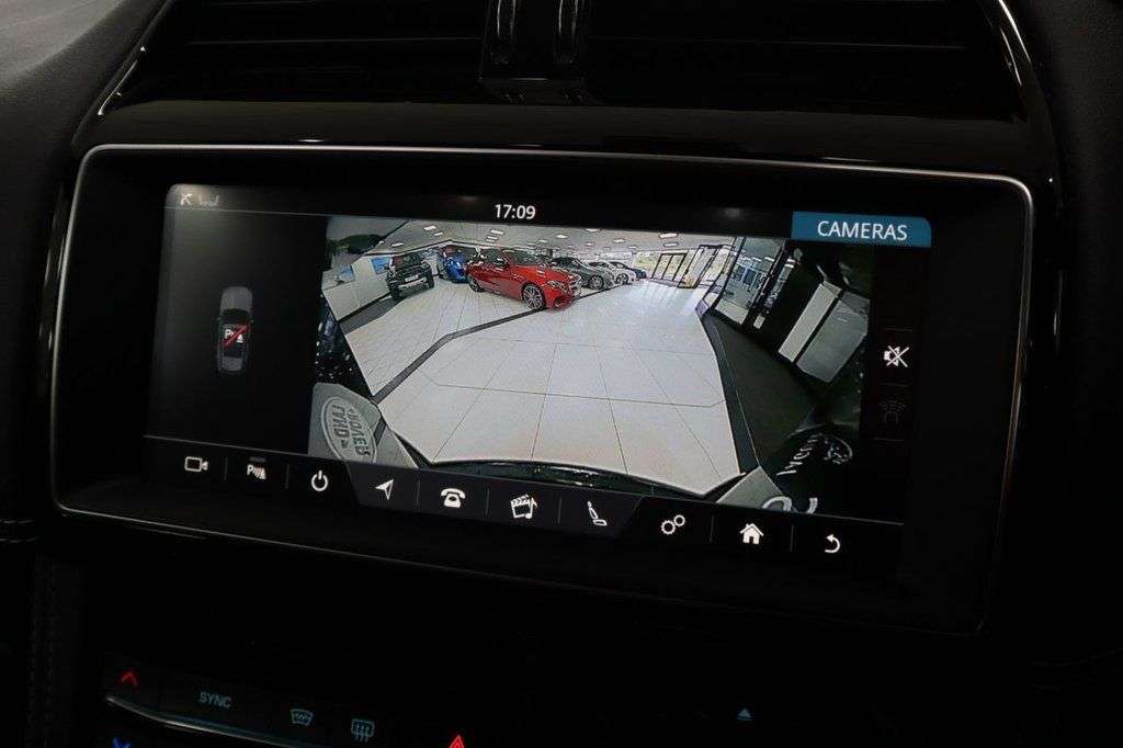 2019 JAGUAR F-PACE 2019 JAGUAR F-PACE