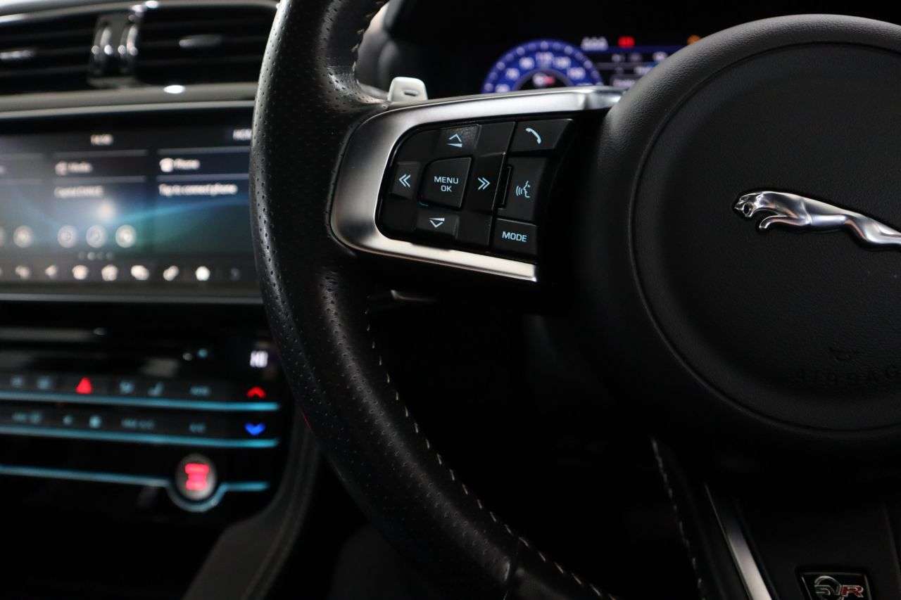 2021 JAGUAR F-PACE 2021 JAGUAR F-PACE