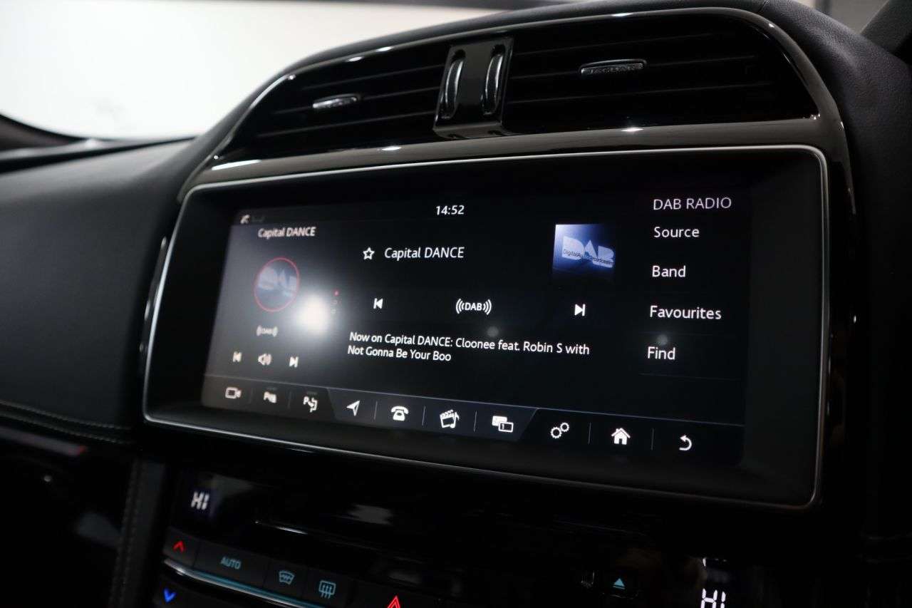 2021 JAGUAR F-PACE 2021 JAGUAR F-PACE