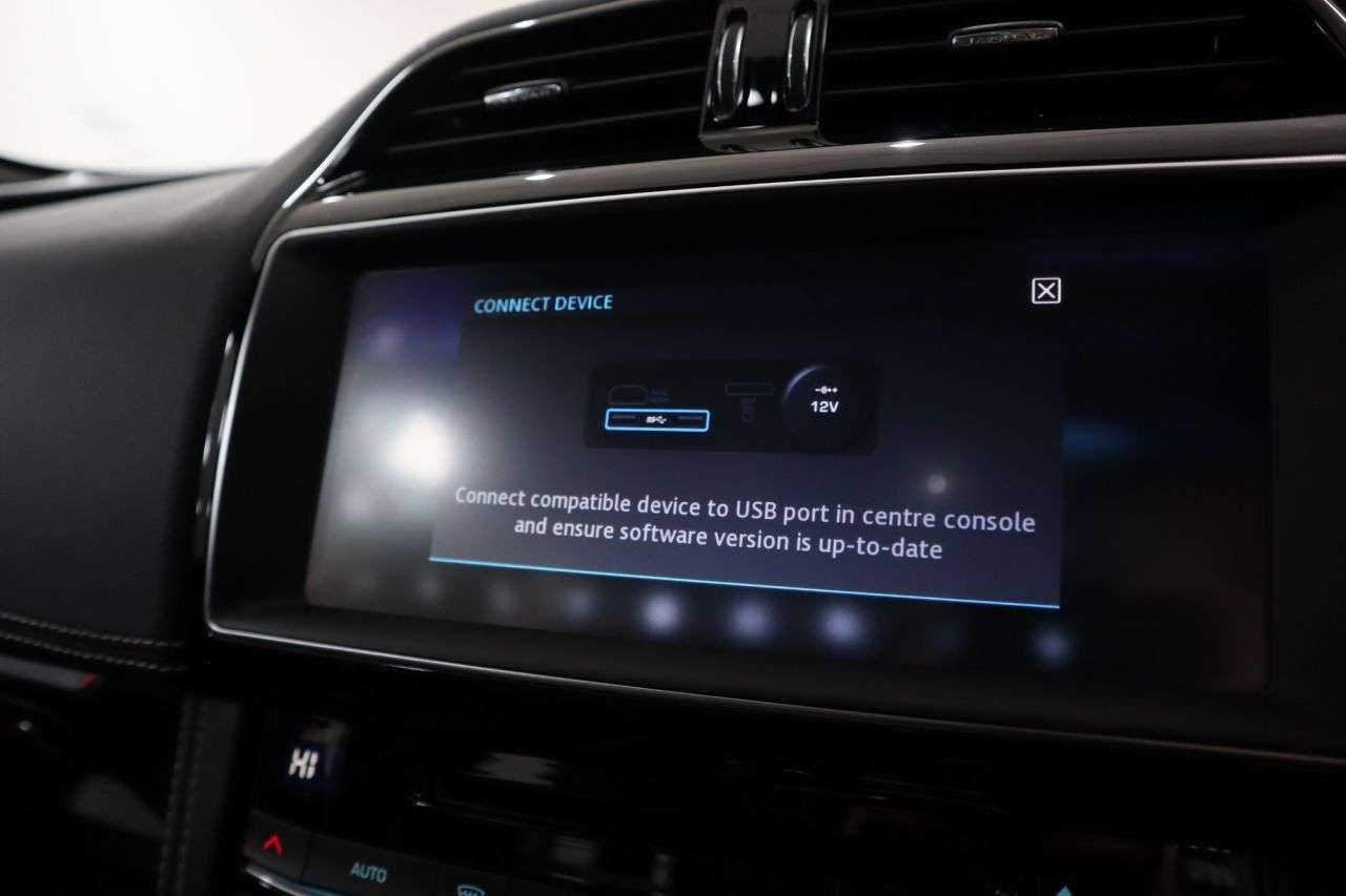 2021 JAGUAR F-PACE 2021 JAGUAR F-PACE