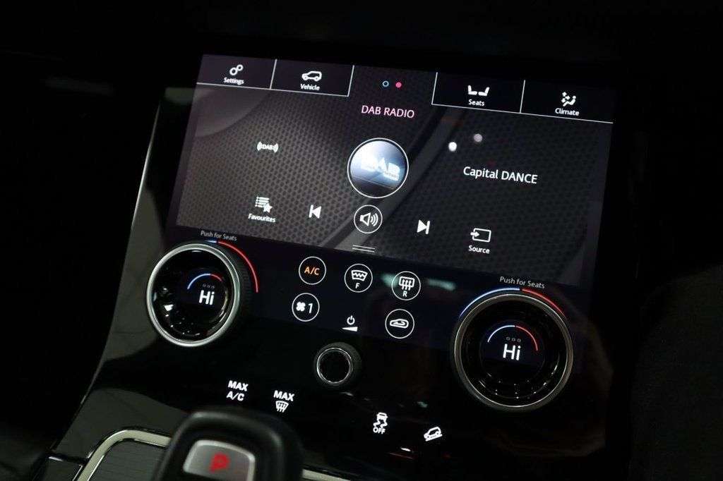 2020 LAND ROVER RANGE ROVER EVOQUE 2020 LAND ROVER RANGE ROVER EVOQUE