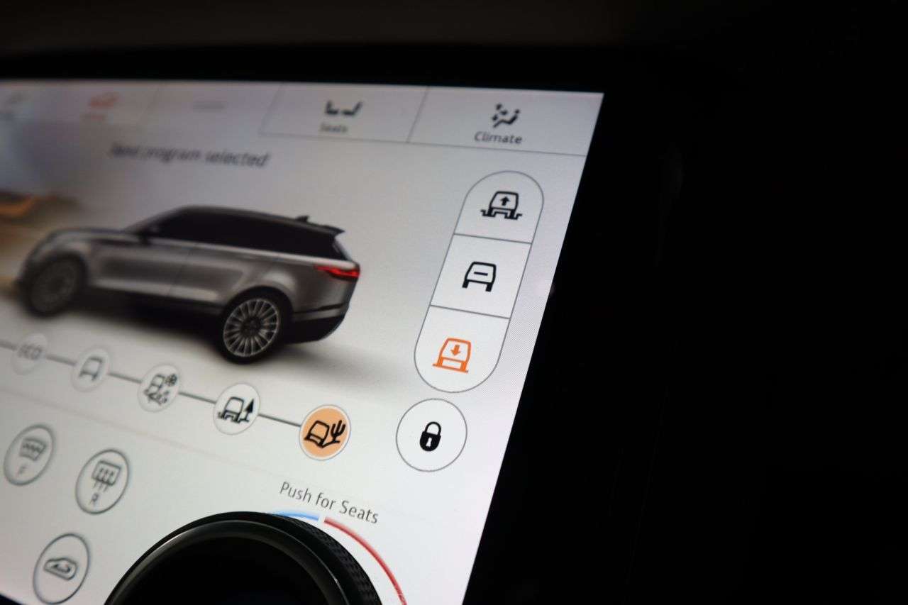 2018 LAND ROVER RANGE ROVER VELAR 2018 LAND ROVER RANGE ROVER VELAR