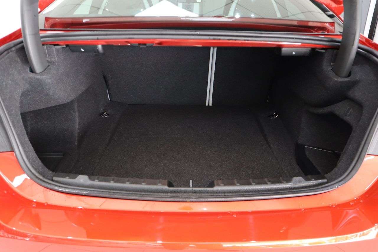 2018 BMW M4 2018 BMW M4