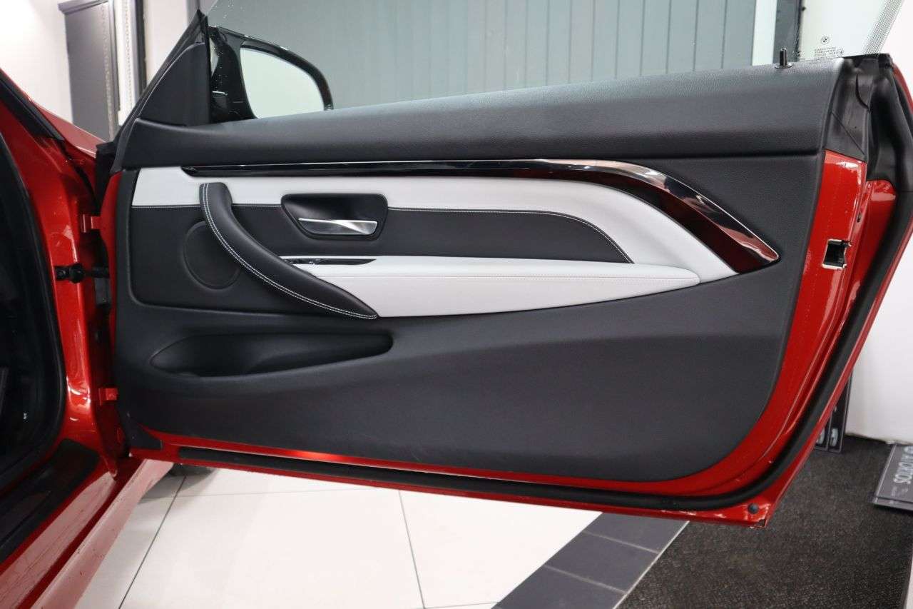 2018 BMW M4 2018 BMW M4