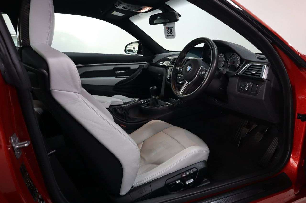 2018 BMW M4 2018 BMW M4