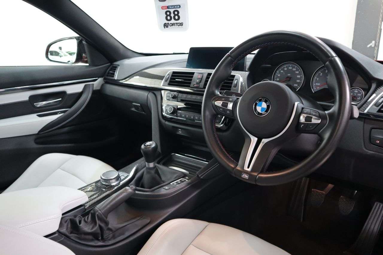 2018 BMW M4 2018 BMW M4