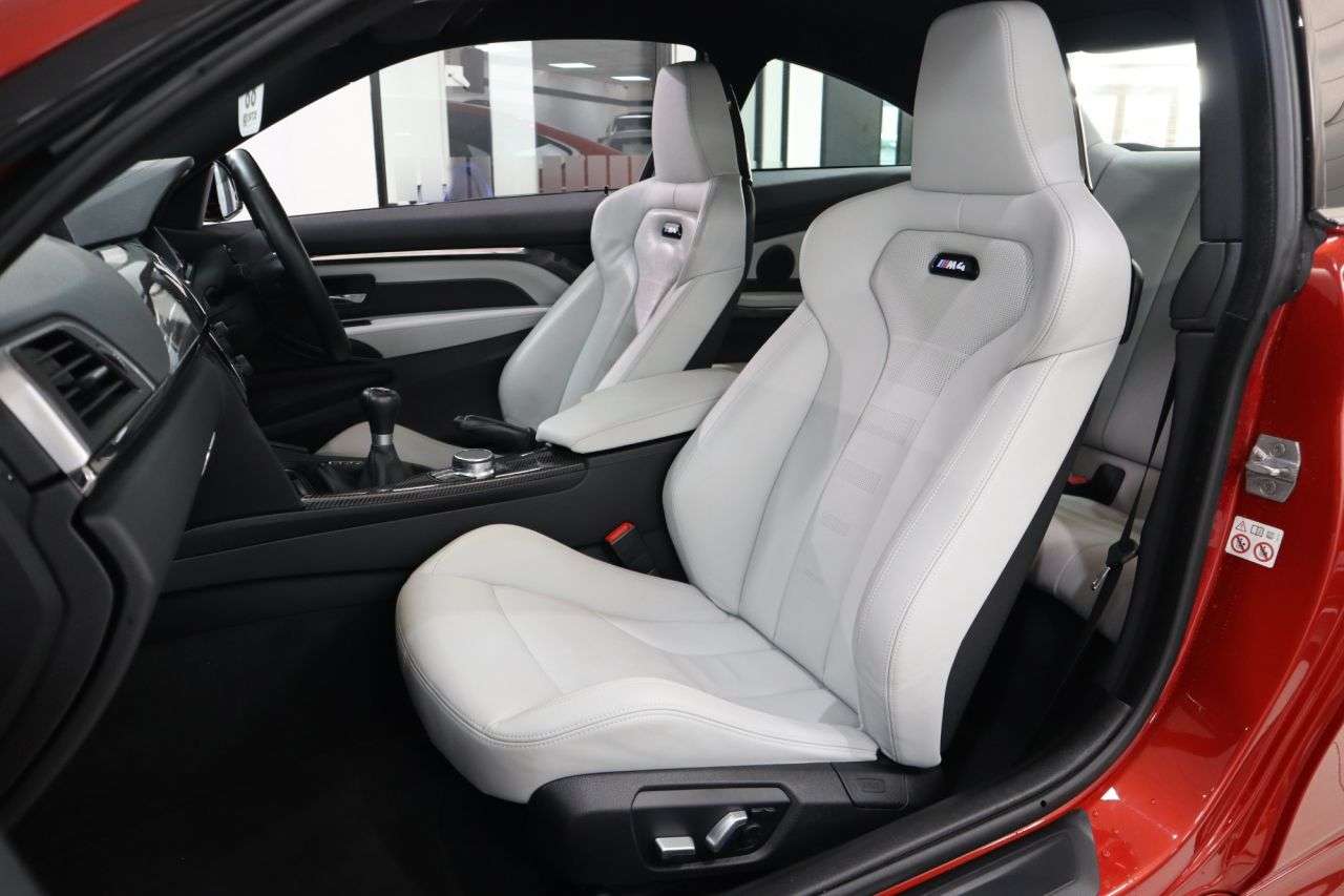 2018 BMW M4 2018 BMW M4