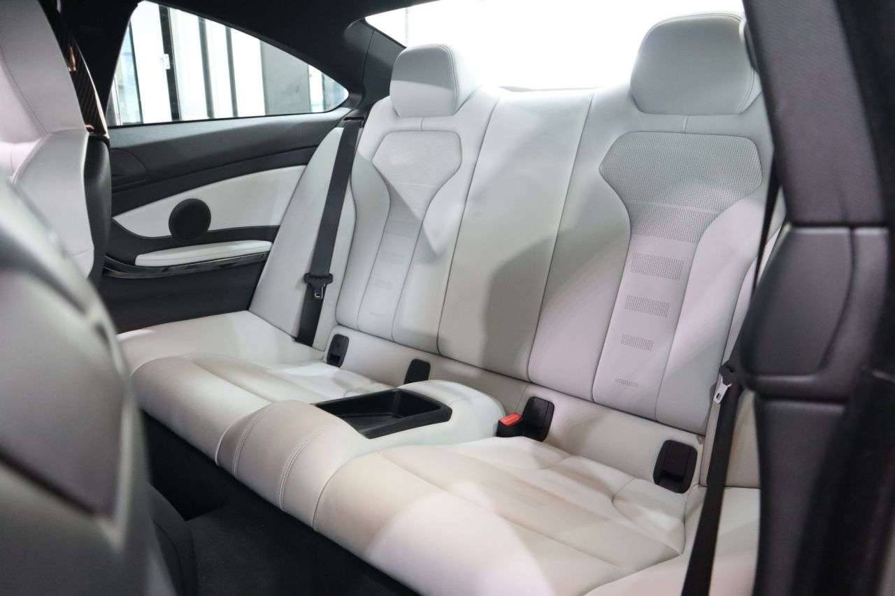 2018 BMW M4 2018 BMW M4