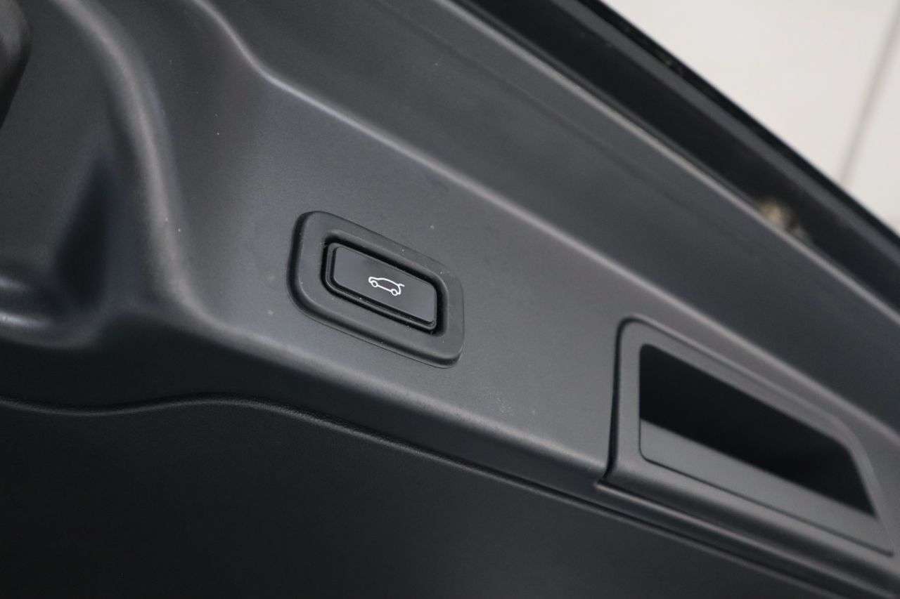 2019 LAND ROVER RANGE ROVER EVOQUE 2019 LAND ROVER RANGE ROVER EVOQUE