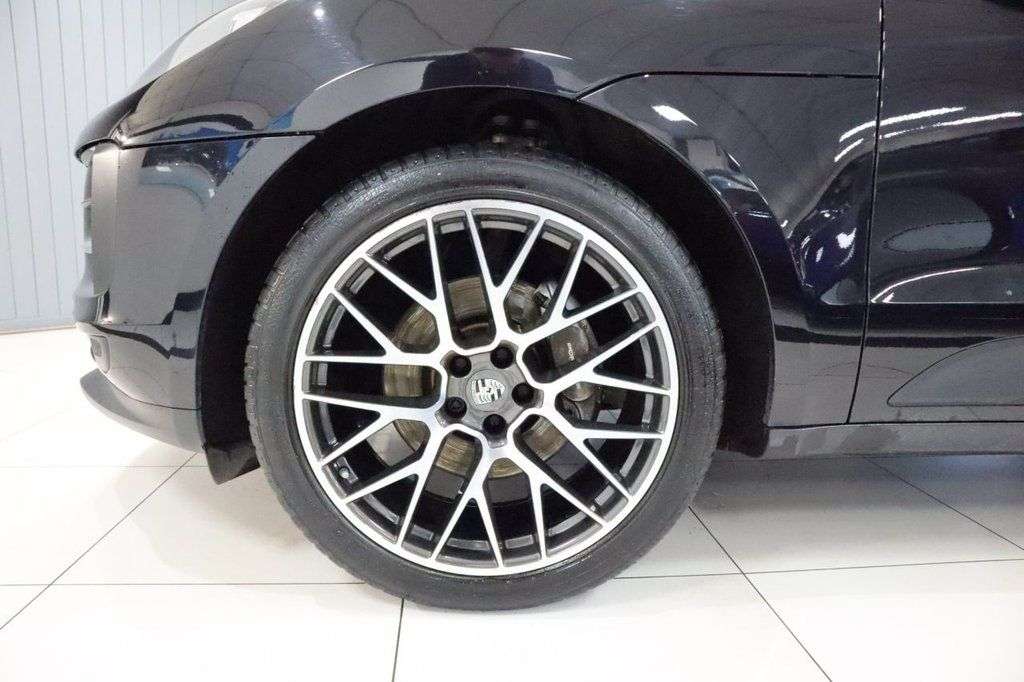 2021 PORSCHE MACAN 2021 PORSCHE MACAN