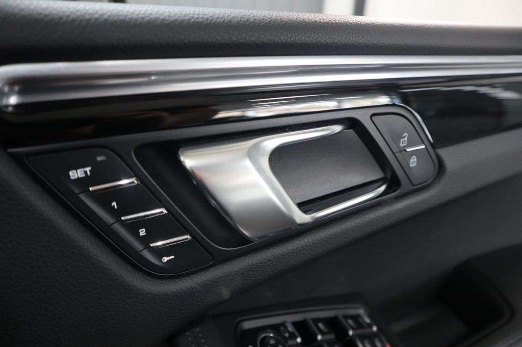 2021 PORSCHE MACAN 2021 PORSCHE MACAN