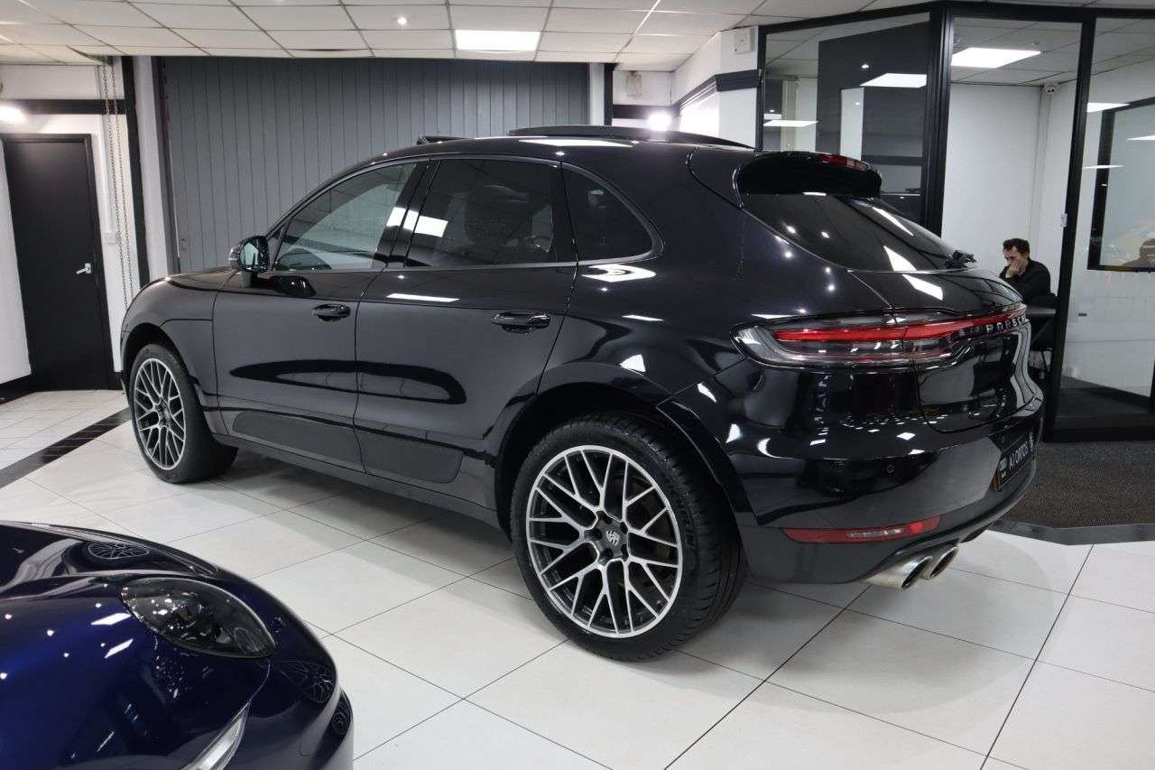 2021 PORSCHE MACAN 2021 PORSCHE MACAN