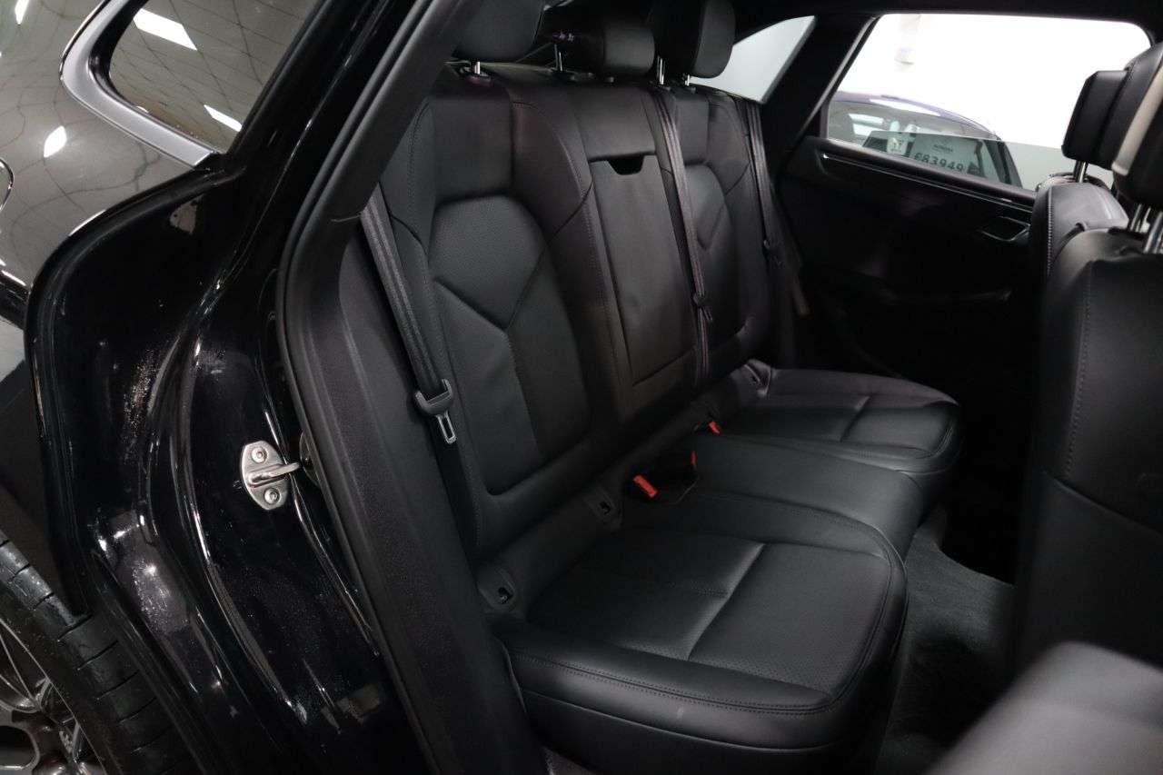 2021 PORSCHE MACAN 2021 PORSCHE MACAN