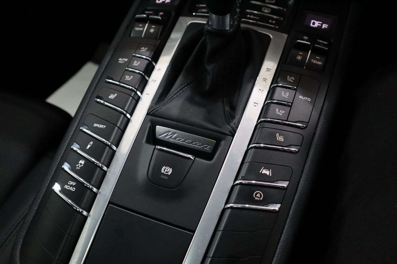 2021 PORSCHE MACAN 2021 PORSCHE MACAN