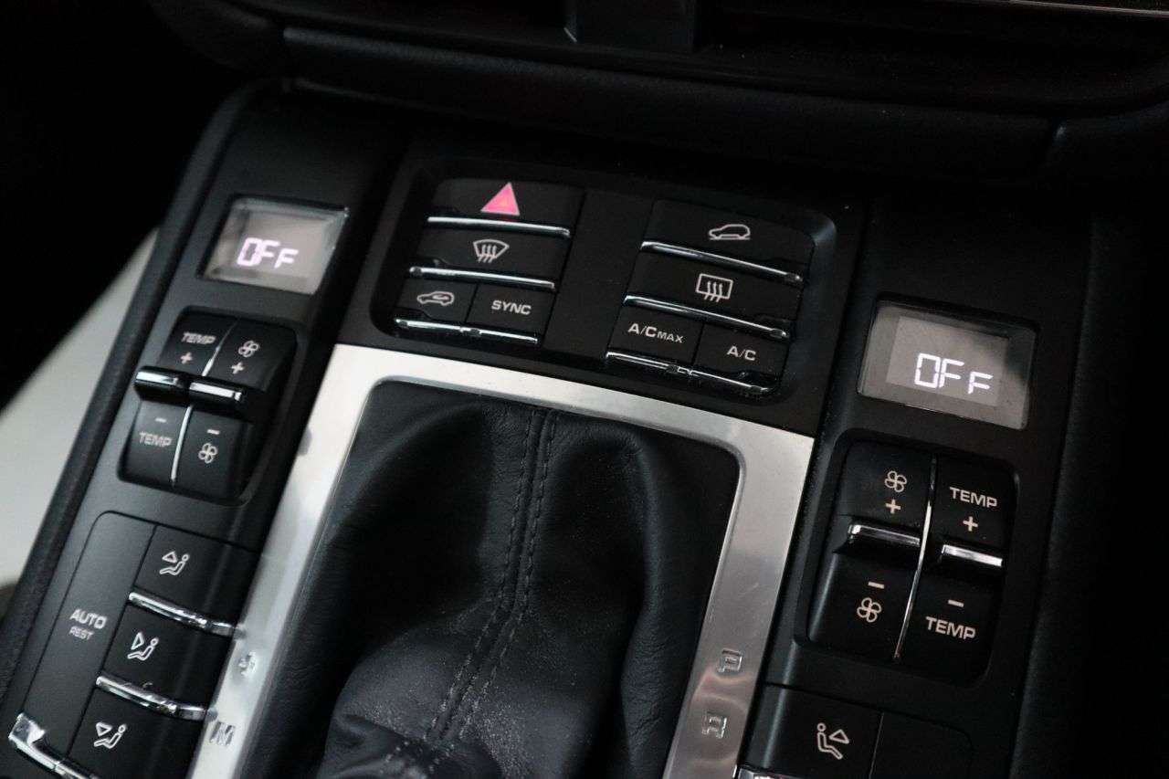 2021 PORSCHE MACAN 2021 PORSCHE MACAN