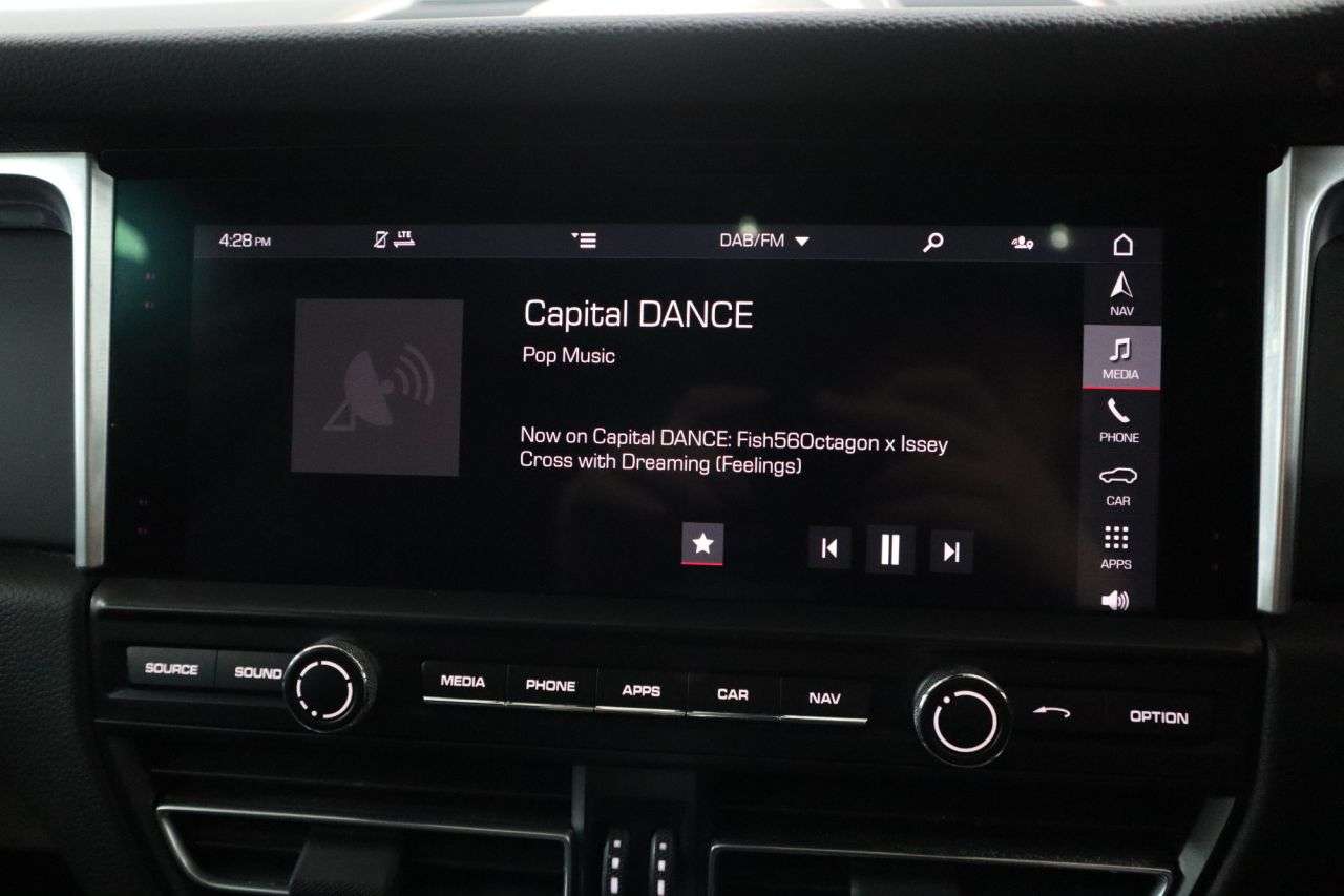 2021 PORSCHE MACAN 2021 PORSCHE MACAN