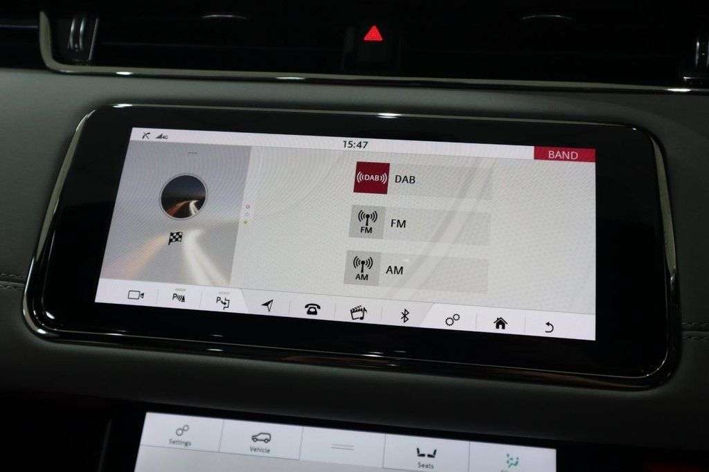 2019 LAND ROVER RANGE ROVER EVOQUE 2019 LAND ROVER RANGE ROVER EVOQUE