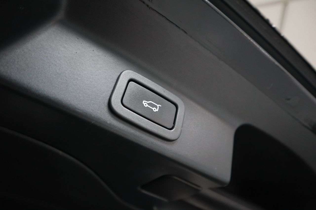 2020 JAGUAR F-PACE 2020 JAGUAR F-PACE