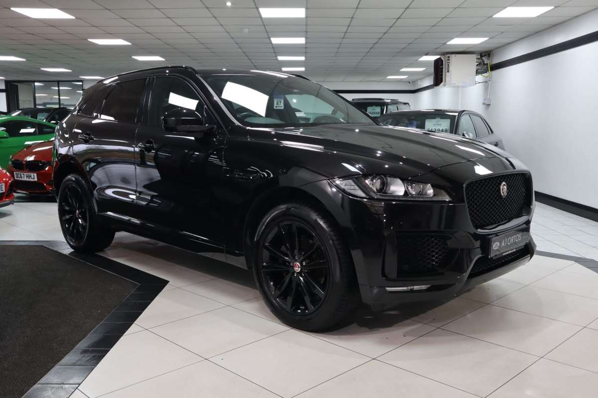 Check out this Jaguar F-pace 2020 Diesel Automatic