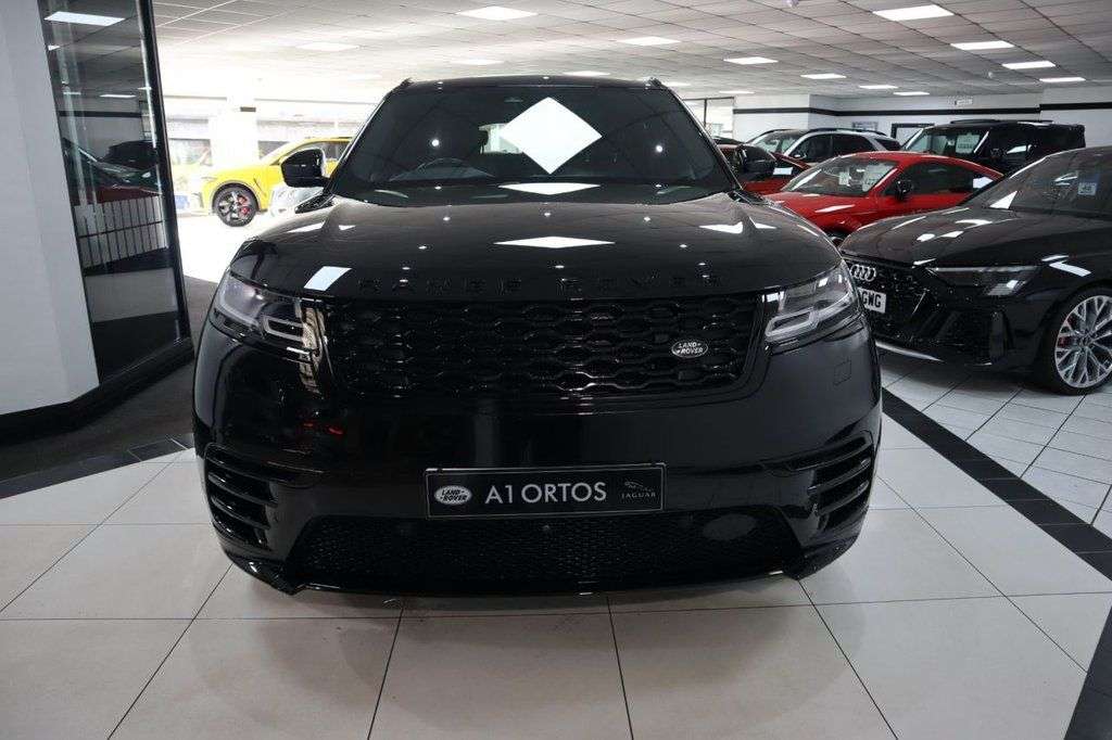 A 2022 LAND ROVER RANGE ROVER VELAR 2.0 D200 MHEV Edition SUV 5dr Diesel Auto 4WD Euro 6 (s/s) (204 ps) 1 OWNER A 2022 LAND ROVER RANGE ROVER VELAR 2.0 D200 MHEV Edition SUV 5dr Diesel Auto 4WD Euro 6 (s/s) (204 ps) 1 OWNER