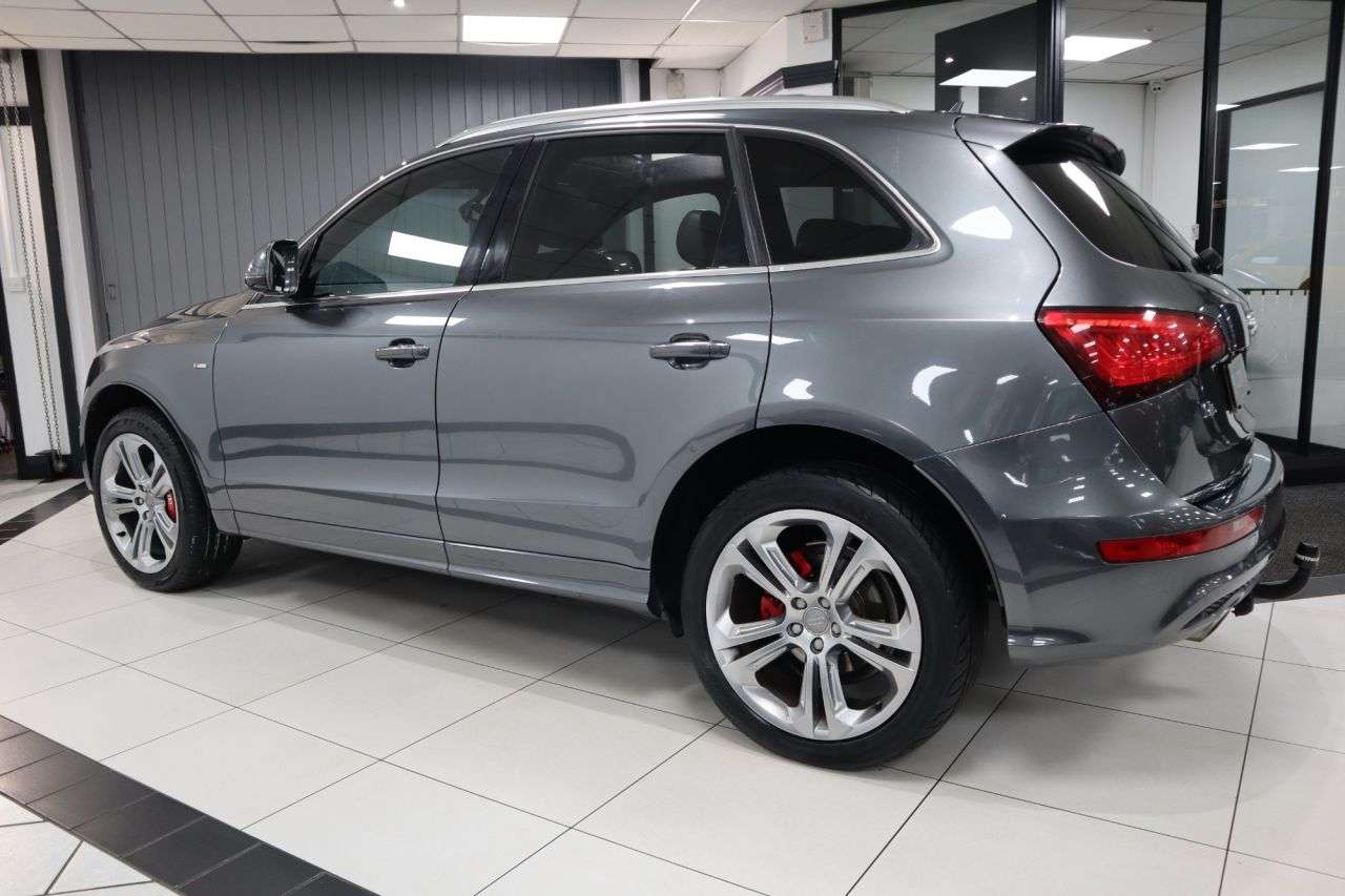 2015 AUDI Q5 2015 AUDI Q5