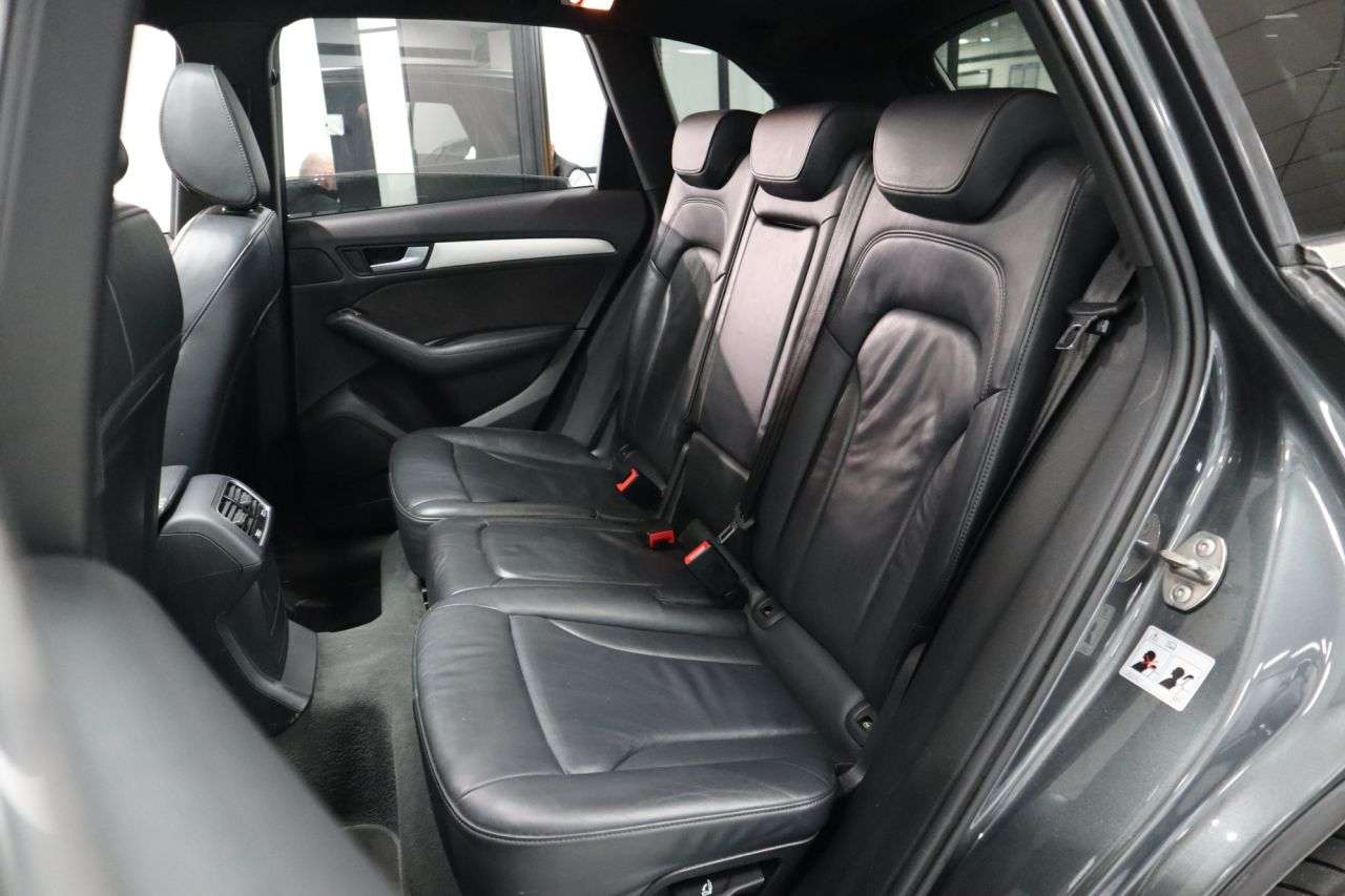 2015 AUDI Q5 2015 AUDI Q5