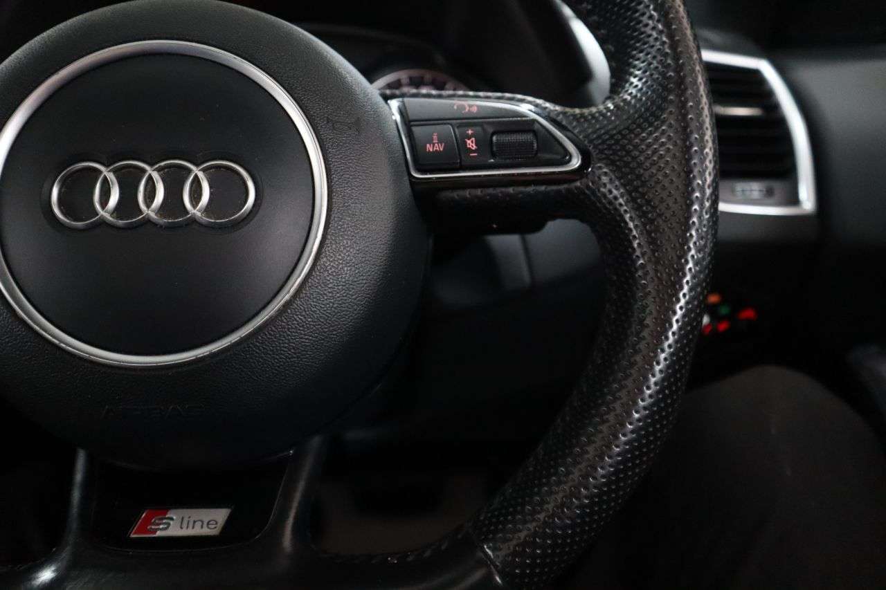 2015 AUDI Q5 2015 AUDI Q5