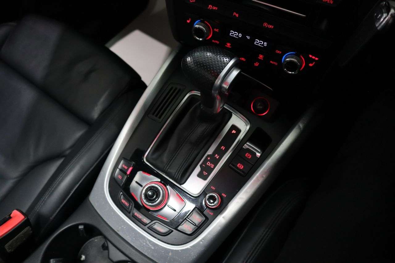 2015 AUDI Q5 2015 AUDI Q5