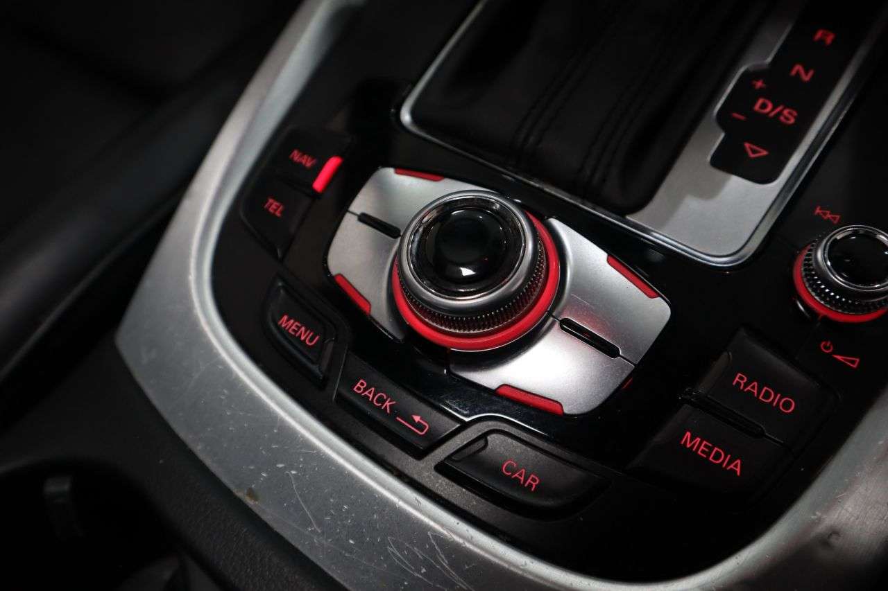 2015 AUDI Q5 2015 AUDI Q5