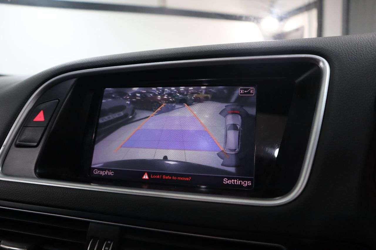 2015 AUDI Q5 2015 AUDI Q5