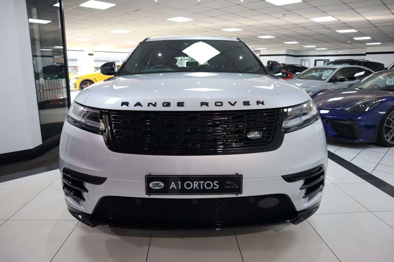 A 2023 LAND ROVER RANGE ROVER VELAR 2.0 D200 MHEV Dynamic SE SUV 5dr Diesel Auto 4WD Euro 6 (s/s) (204 ps) FULL A 2023 LAND ROVER RANGE ROVER VELAR 2.0 D200 MHEV Dynamic SE SUV 5dr Diesel Auto 4WD Euro 6 (s/s) (204 ps) FULL