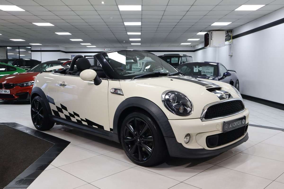 Check out this Mini Roadster 2012 Petrol Manual
