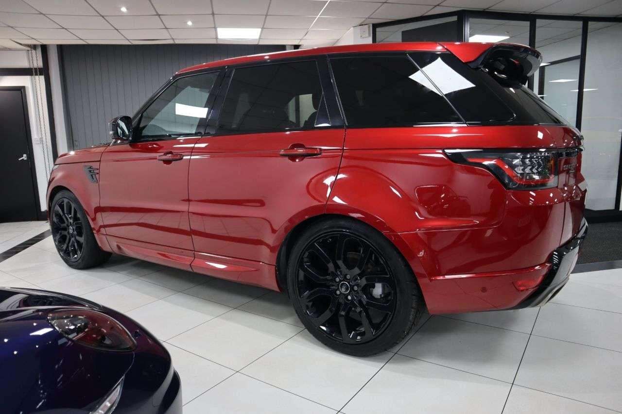 A 2019 LAND ROVER RANGE ROVER SPORT 3.0 SD V6 Autobiography Dynamic SUV 5dr Diesel Auto 4WD Euro 6 (s/s) (306 p A 2019 LAND ROVER RANGE ROVER SPORT 3.0 SD V6 Autobiography Dynamic SUV 5dr Diesel Auto 4WD Euro 6 (s/s) (306 p