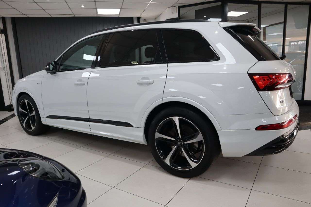 2019 AUDI Q7 2019 AUDI Q7