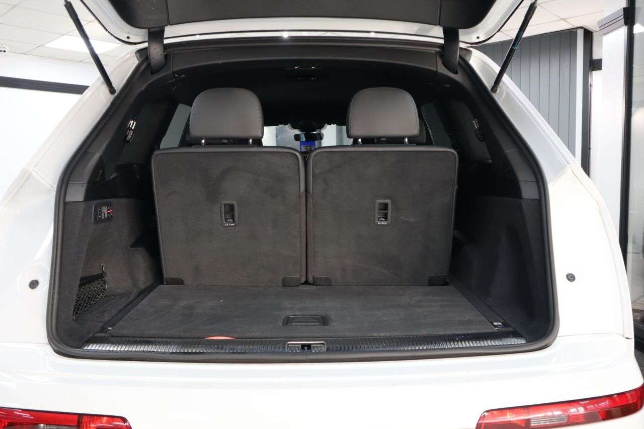 2019 AUDI Q7 2019 AUDI Q7