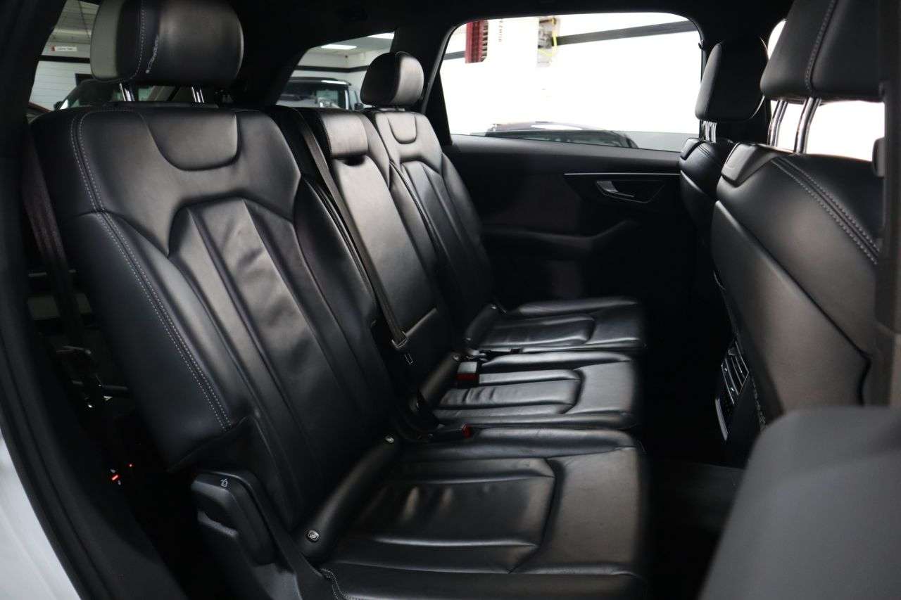 2019 AUDI Q7 2019 AUDI Q7