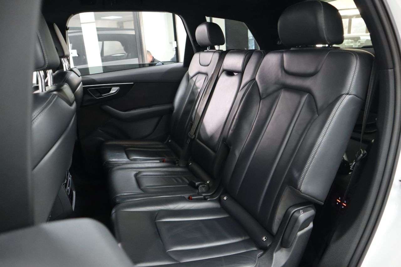 2019 AUDI Q7 2019 AUDI Q7