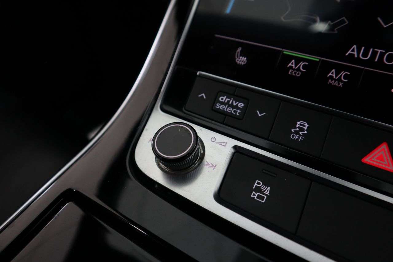 2019 AUDI Q7 2019 AUDI Q7