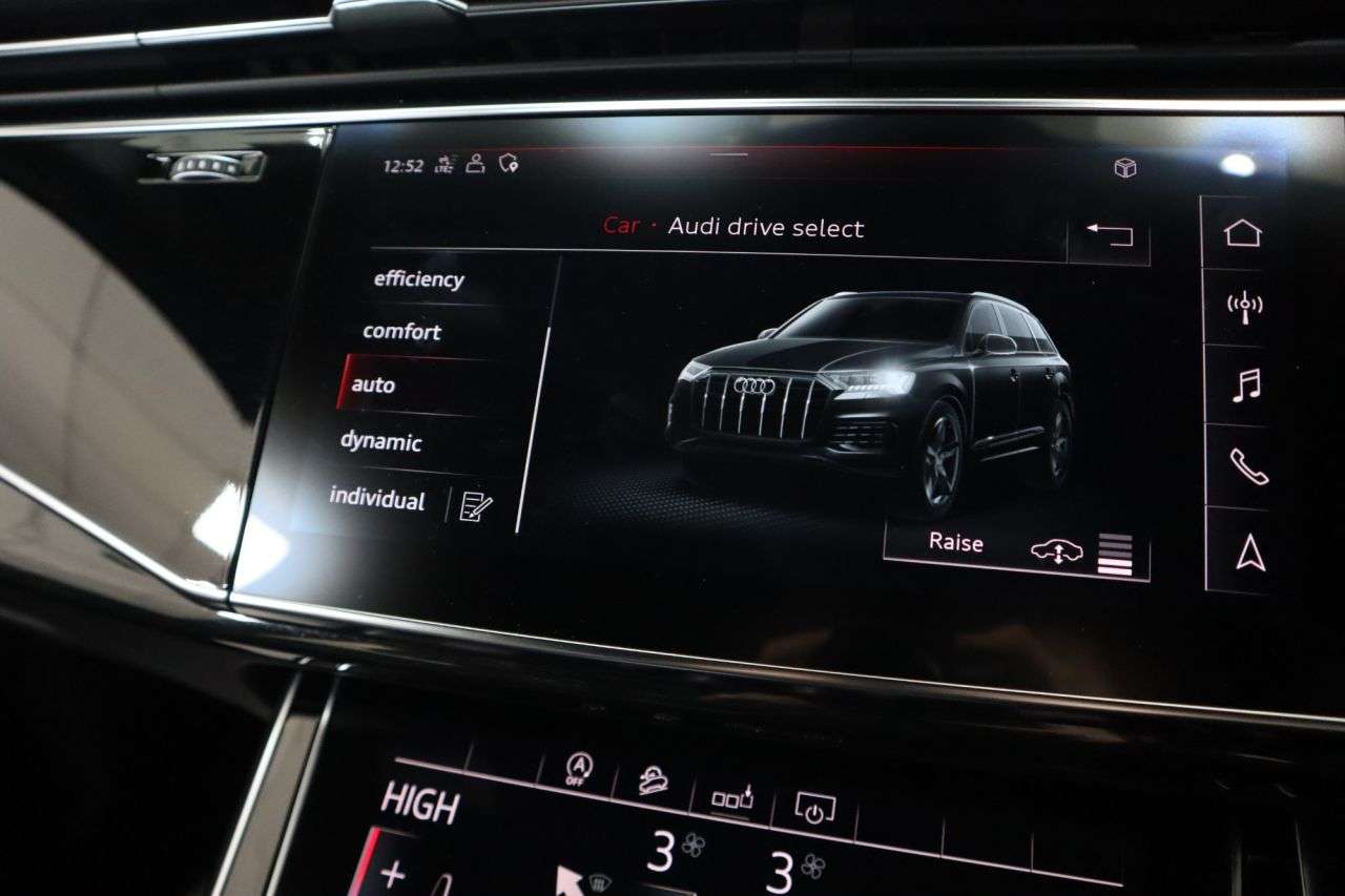2019 AUDI Q7 2019 AUDI Q7