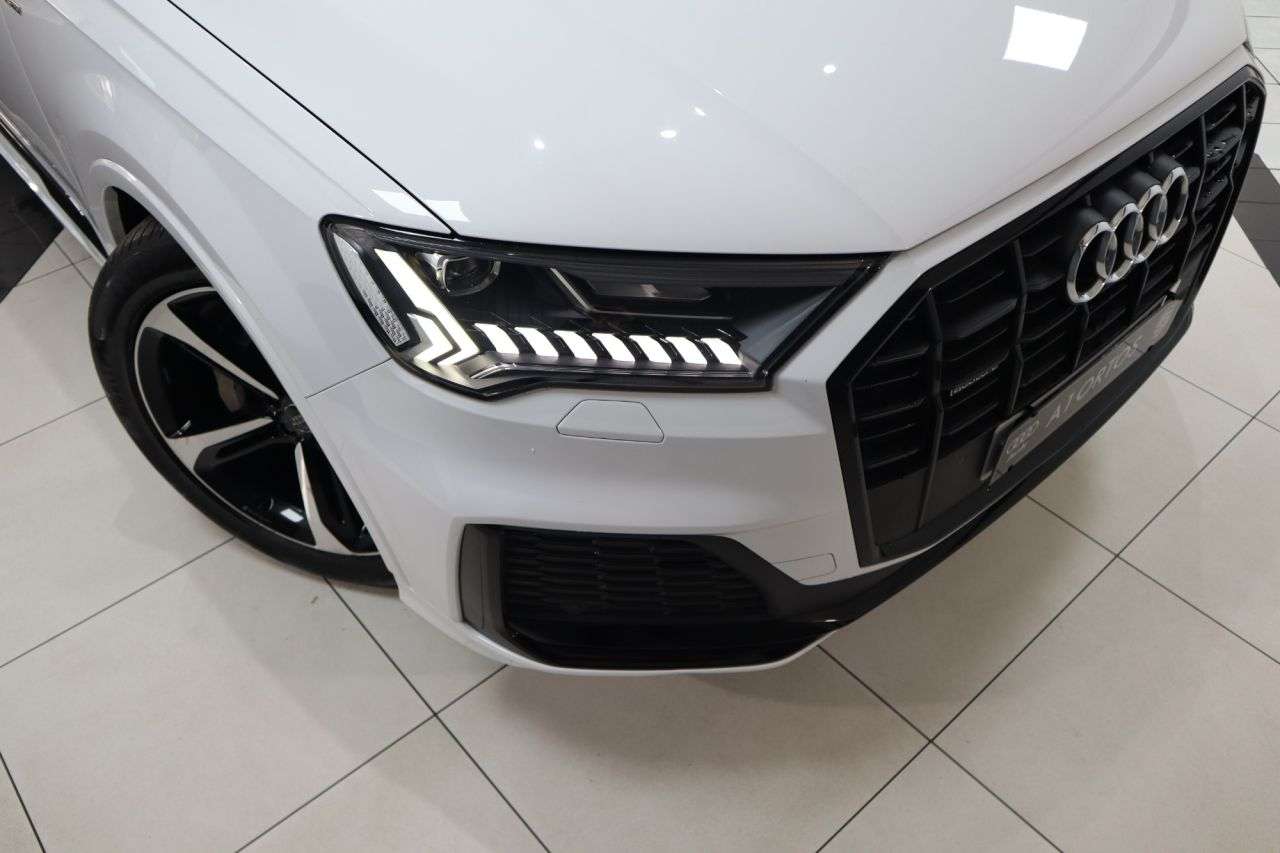 2019 AUDI Q7 2019 AUDI Q7