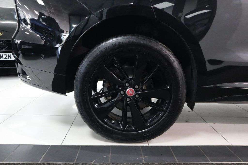 2022 JAGUAR F-PACE 2022 JAGUAR F-PACE